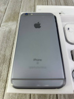 Apple iPhone 6S Plus 32 GB with Extras: Any Carrier!