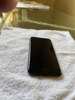 iPhone 8 Nice condition w extras