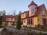 Tinyhouse  “ Beautiful Cottages “  European Hillside Village