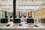 Modern Penthouse Office: Stunning Views & Versatile Layout