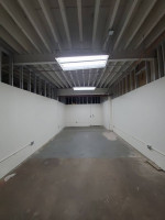 LATE WINTER DISCOUNT! LARGE ART STUDIO IN GREAT LITTLE ARTS BLDG.