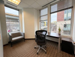 Wonderful Corner Office in North Shore