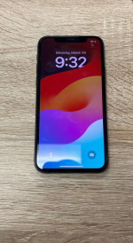 iPhone 11 Pro - Unlocked - 64GB