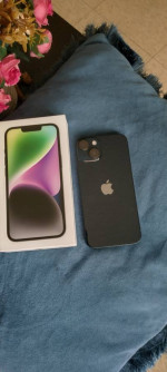iPhone 14 midnight