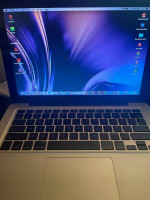 2008 Macbook Pro 13" 2.4ghz 320gb. 4gb Ram