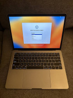MacBook Pro 2017 13" 256gb NEW BATTERY - Space Gray