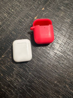 AirPods 2nd Generation (Read Description)