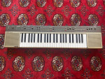 Yamaha PS-55 Portable Electronic Keyboard