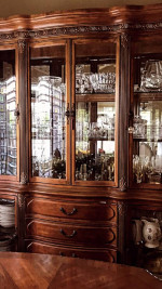 DESIGNER QUALITY ESTATE LIVING AND DINING ROOM FURNITURE SOFA & TABLES