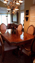 DESIGNER QUALITY ESTATE LIVING AND DINING ROOM FURNITURE SOFA & TABLES