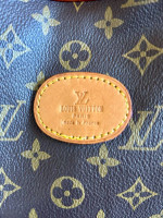 Louis Vuitton Drawstring  Bucket Shoulder Bag Brown/Tan Monogram Leather