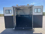 2006 SUNDOWNER  HORSE TRAILER SLANT