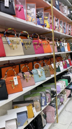 Very nice handbag for ladies amazing designers..