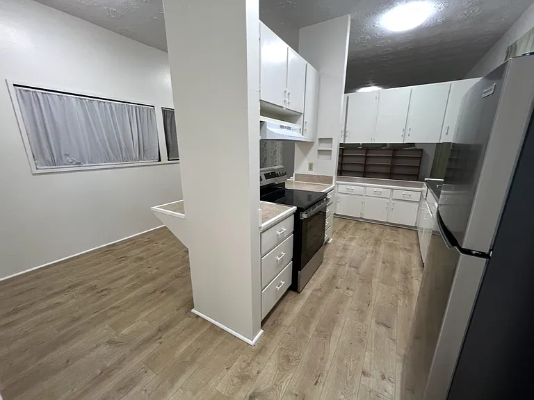2bedrooms house available for rent in (your location)