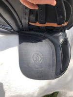 16” Wide Saddle – Like New – Ideal for Wide, Flat-Backed Ponies