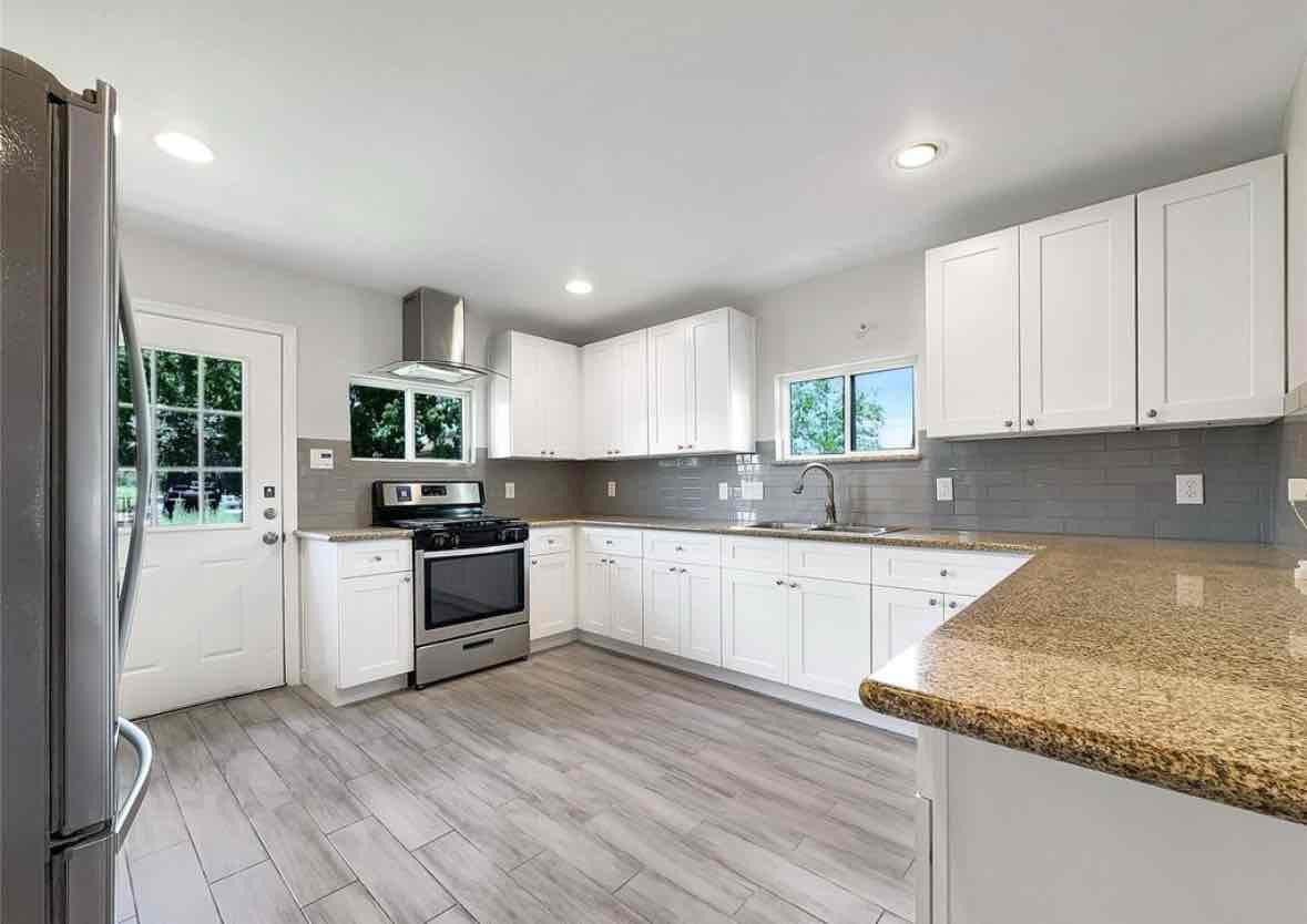 3bedroom 2bathroom available for rent