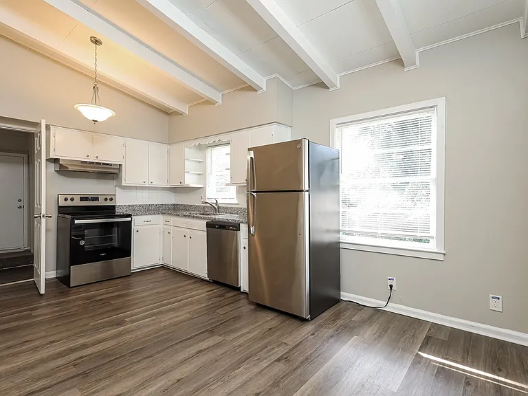 Amazing 3bedroom and 2bathroom