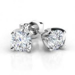 Diamond Stud Earrings 4 Sale BNIB - Papers