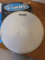 5 Vintage Evans Drum Heads