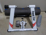 Travel Trac fluid trainer w/ accessories