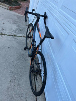 Giant Contend SL2 Lg Road Bike