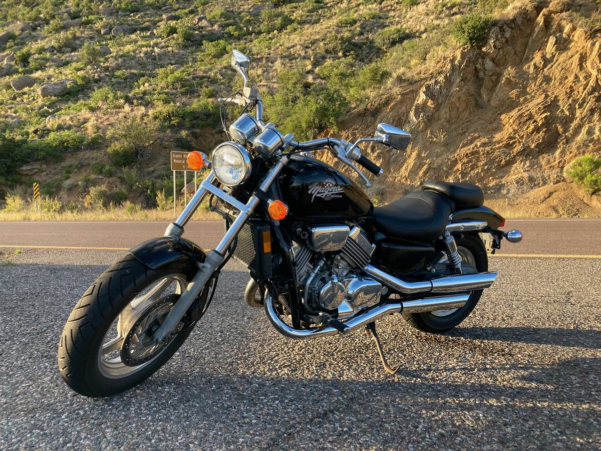 1994 Honda Magna VF750C LOW MILES