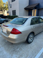 2007 Honda Accord LX Sedan in good condition parked near an apartment complex with low mileage.
