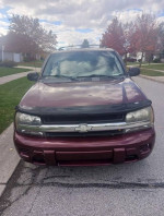 2004 Chevrolet TrailBlazer 4x4 with new Michelin tires, clean condition, reliable, and well-maintained