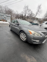 2015 Nissan Altima 126,000 mi