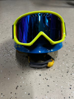 Snow Helmet 57-58cm & Goggles