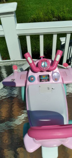 Kiddieland Toys Limited Lights n' Sounds Minnie Activity Plane Ride-On