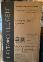 Delta Children Hayes Changing Table with Fabric Bins, Bianca White/Flax Bins