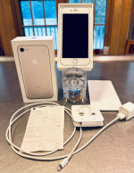 iPhone 7 Unlocked Silver includes accessories
