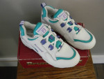 BRUNSWICK LEATHER SERIES WOMEN'S BOWLING SHOES - Sz 6.5
