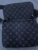 Beautiful LV Trio Bag