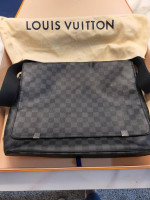 Louis Vuitton District Messenger Bag Damier Graphite